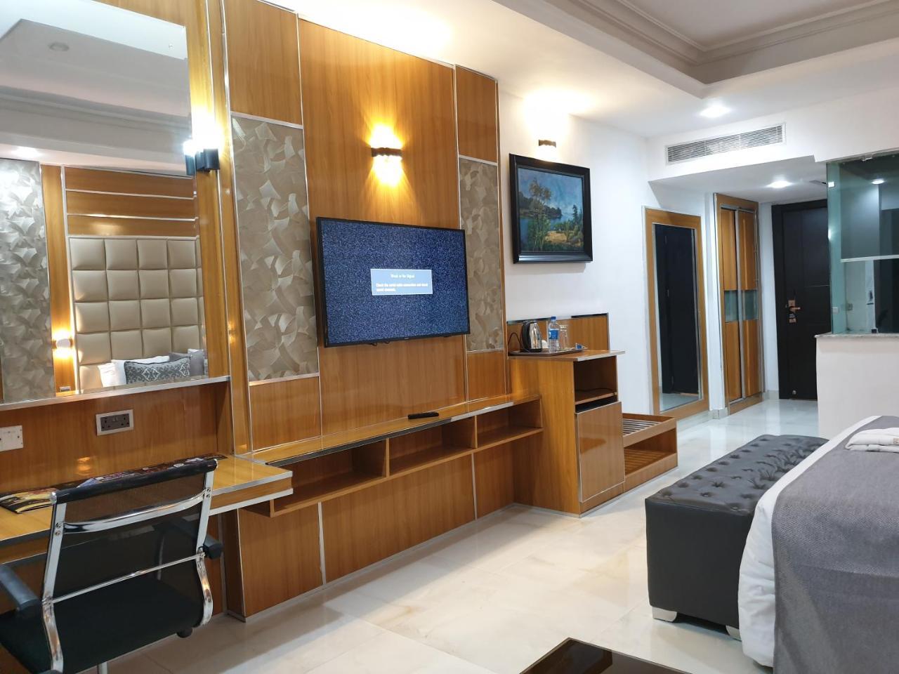 Caesar'S Luxury Hotel Lekki Exterior photo