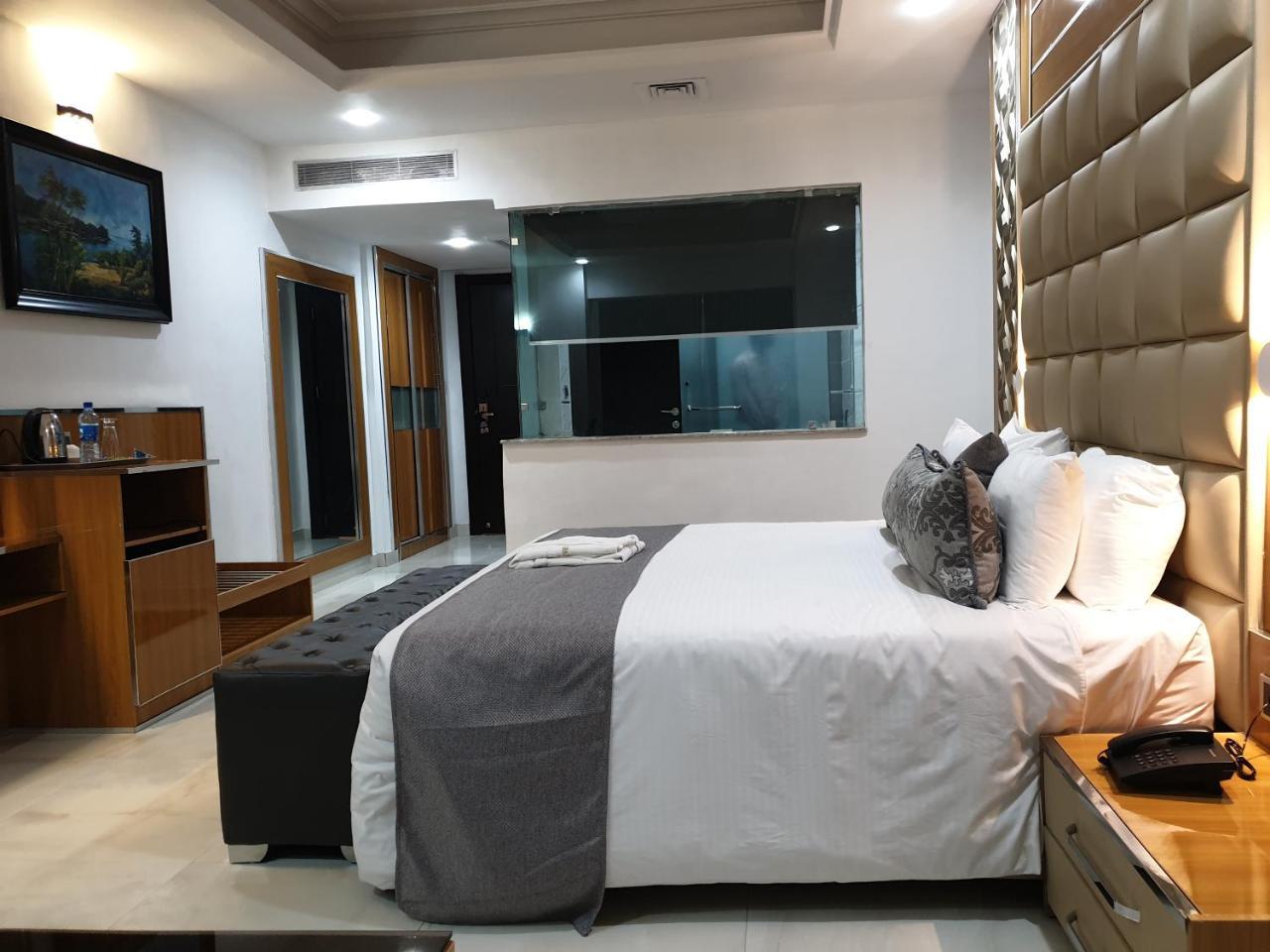Caesar'S Luxury Hotel Lekki Exterior photo