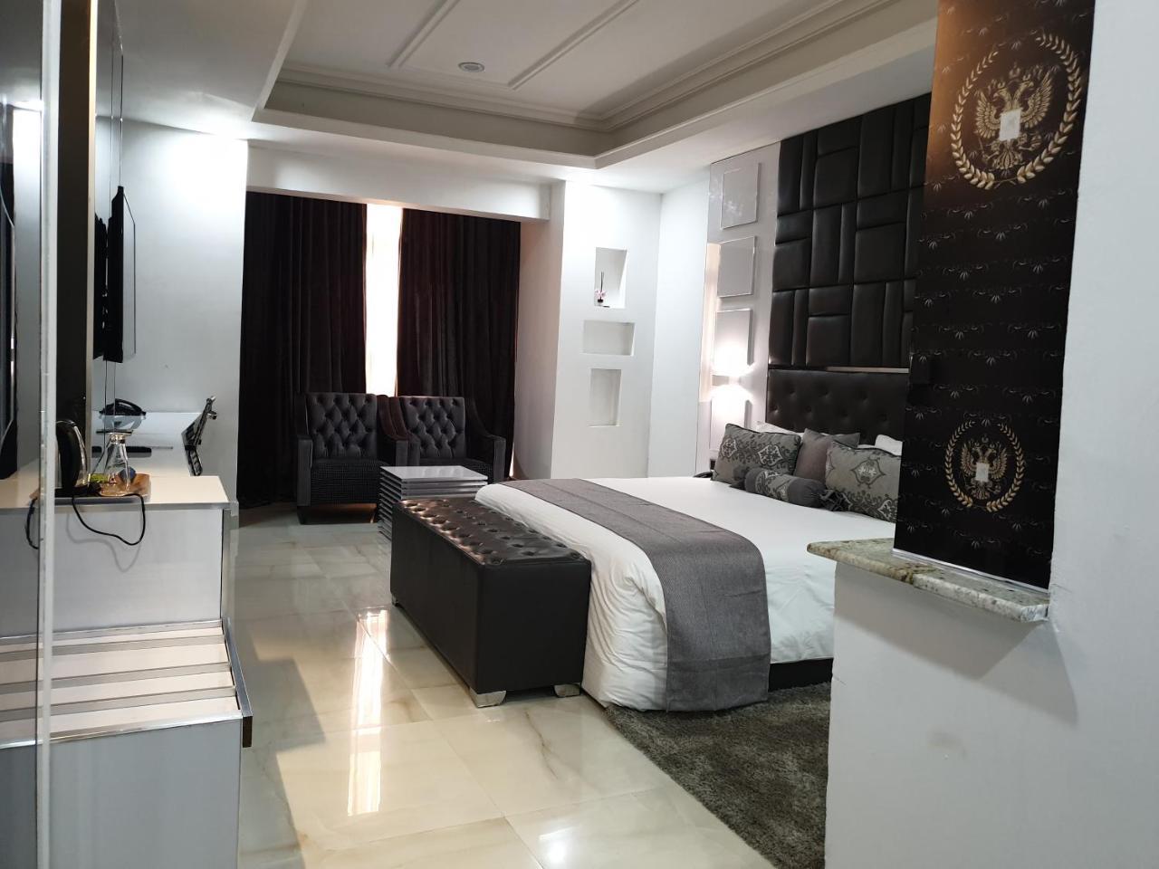 Caesar'S Luxury Hotel Lekki Exterior photo