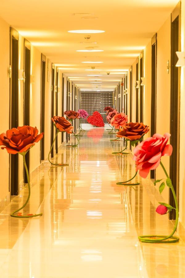 Caesar'S Luxury Hotel Lekki Exterior photo